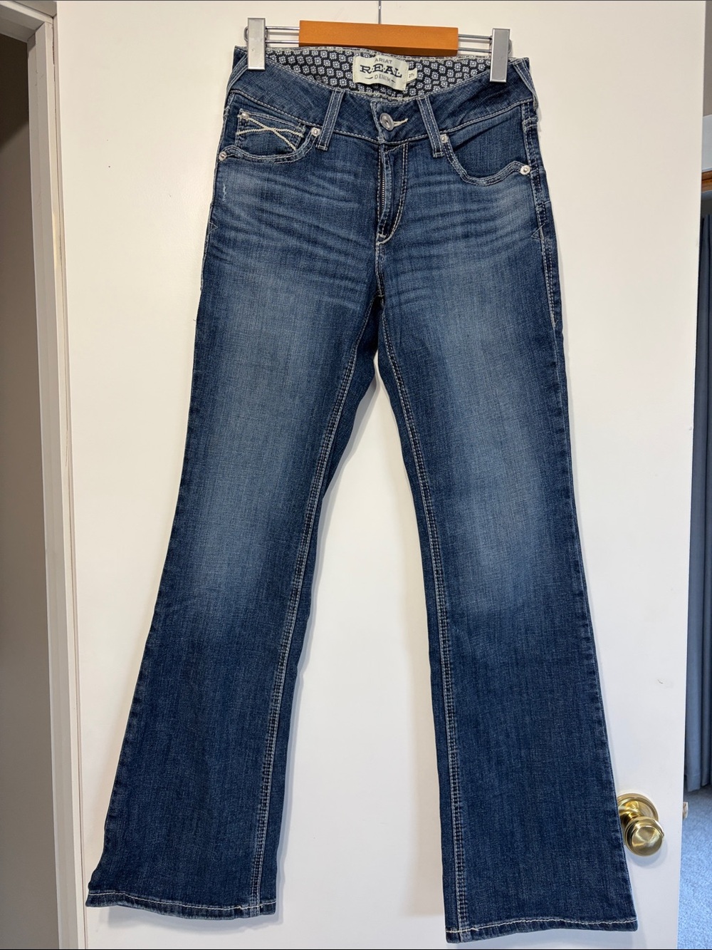 Ariat Women's Flare Jeans in Dark Blue Wash